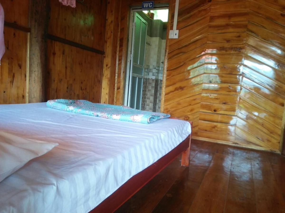 Tran Xuan Homestay Ba Be Village Екстер'єр фото