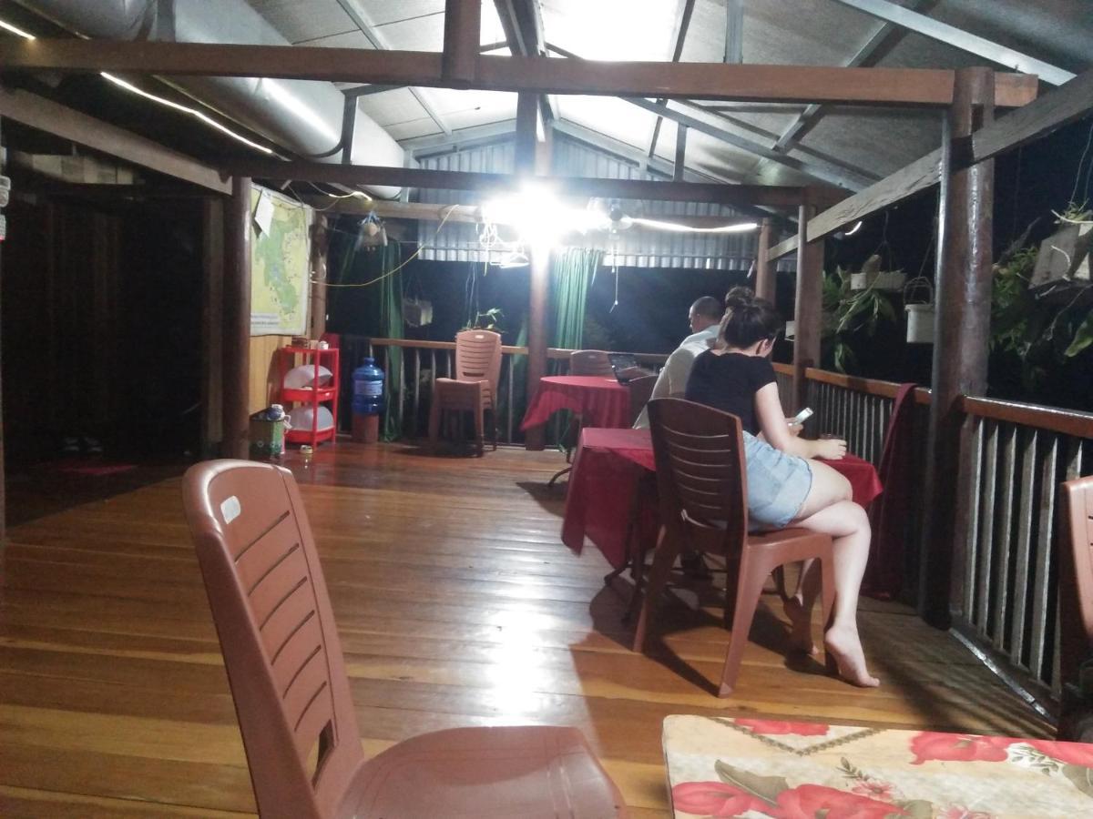 Tran Xuan Homestay Ba Be Village Екстер'єр фото